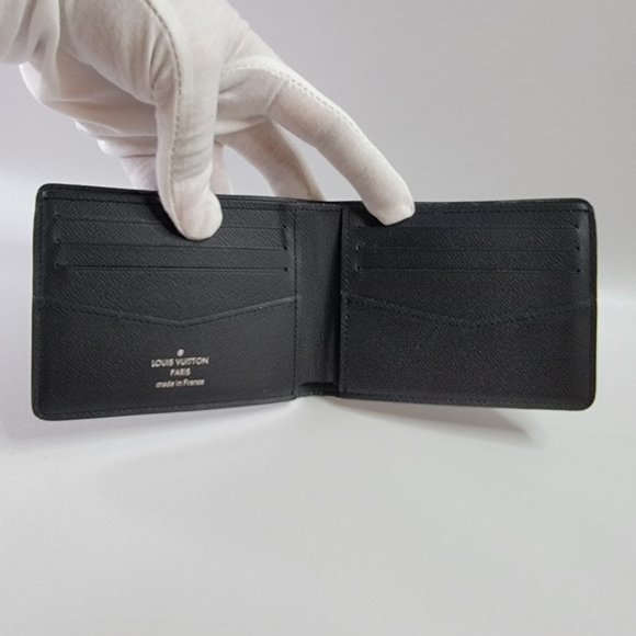 LOUIS VUITTON Damier Graphite Bifold Wallet - Picture 6 of 13